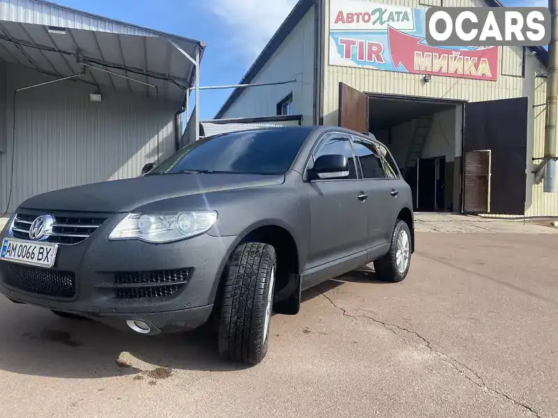 Позашляховик / Кросовер Volkswagen Touareg 2006 3.19 л. Автомат обл. Житомирська, Олевськ - Фото 1/14