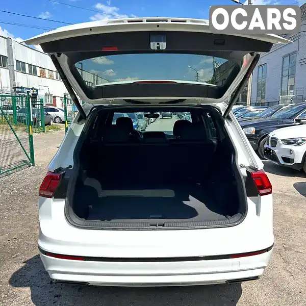 3VV2B7AX9LM048400 Volkswagen Tiguan 2019 Позашляховик / Кросовер 1.98 л. Фото 6