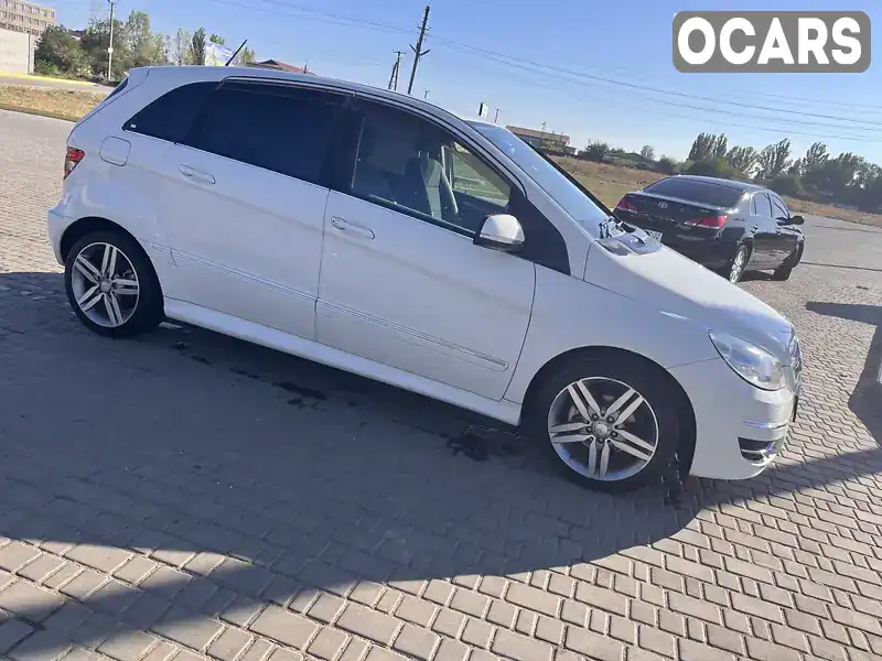 WDD2452322J665530 Mercedes-Benz B-Class 2010 Хетчбек 1.7 л. Фото 4