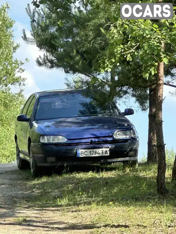 Ліфтбек Renault Safrane 1993 2.17 л. обл. Львівська, Львів - Фото 1/15