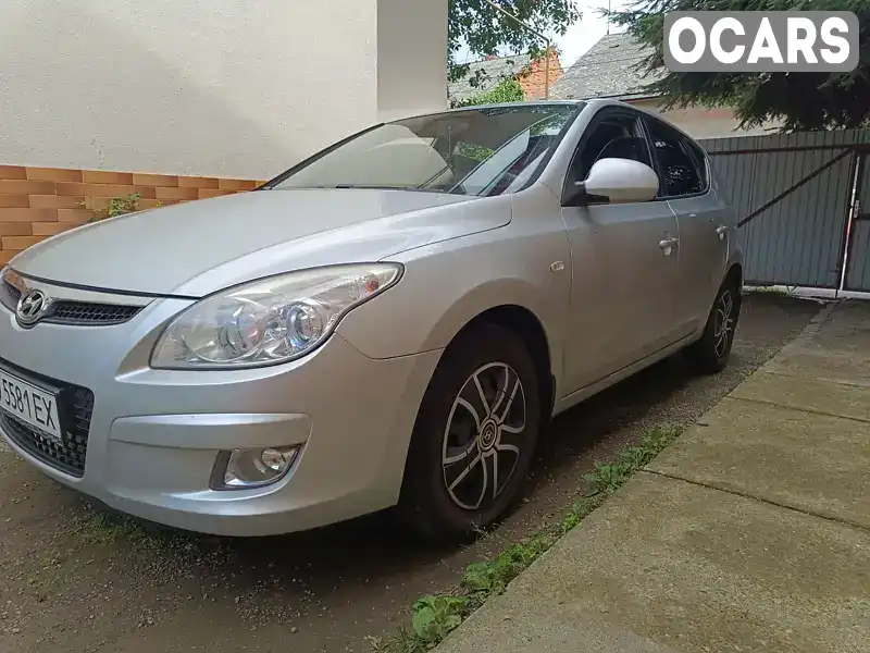 Хетчбек Hyundai i30 2008 1.6 л. Ручна / Механіка обл. Закарпатська, Тячів - Фото 1/14