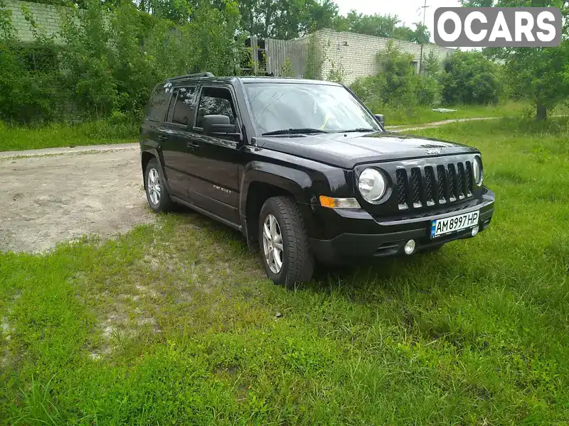 Позашляховик / Кросовер Jeep Patriot 2015 2 л. Автомат обл. Житомирська, Звягель - Фото 1/21