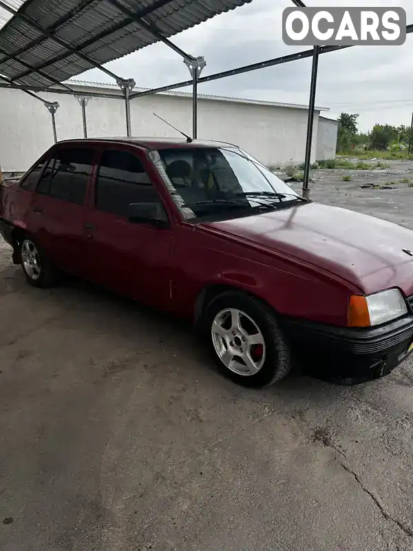 Седан Opel Kadett 1986 1.6 л. Ручна / Механіка обл. Хмельницька, Волочиськ - Фото 1/10