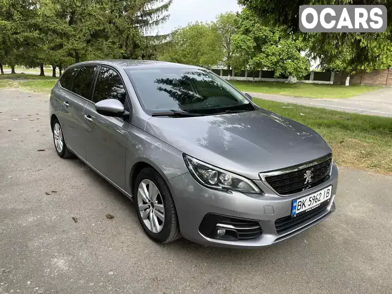 Універсал Peugeot 308 2017 1.6 л. Ручна / Механіка обл. Рівненська, Дубно - Фото 1/21