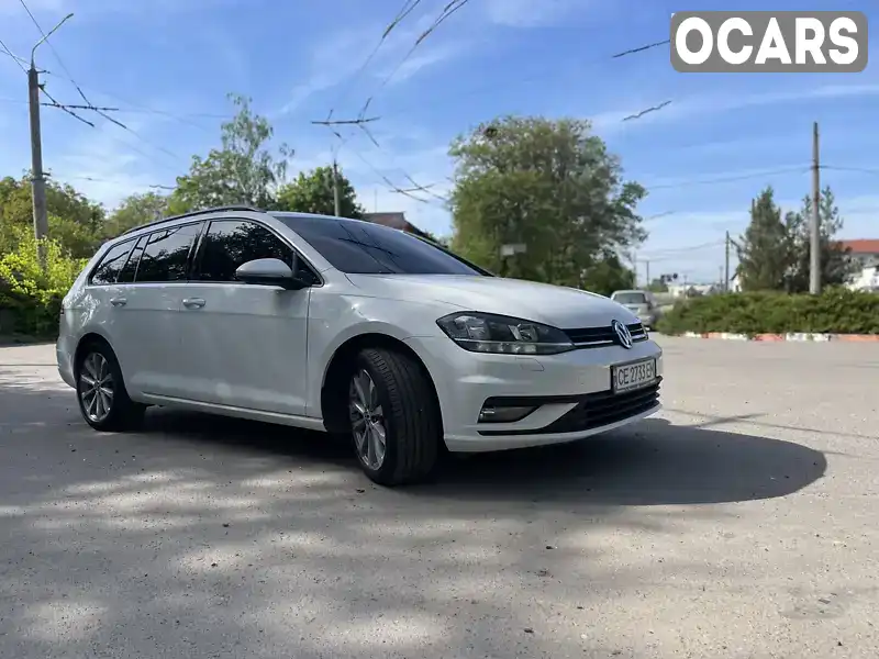 Универсал Volkswagen Golf 2017 1.6 л. Автомат обл. Черновицкая, Черновцы - Фото 1/10