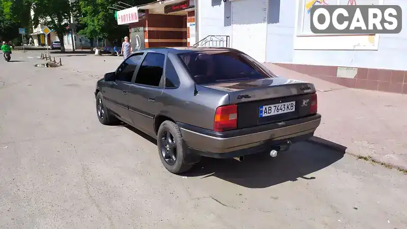 Седан Opel Vectra 1991 1.8 л. Ручна / Механіка обл. Вінницька, Ямпіль - Фото 1/21