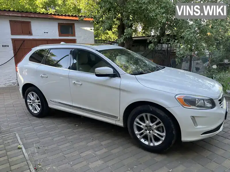 Позашляховик / Кросовер Volvo XC60 2015 2.5 л. Автомат обл. Рівненська, Рівне - Фото 1/17