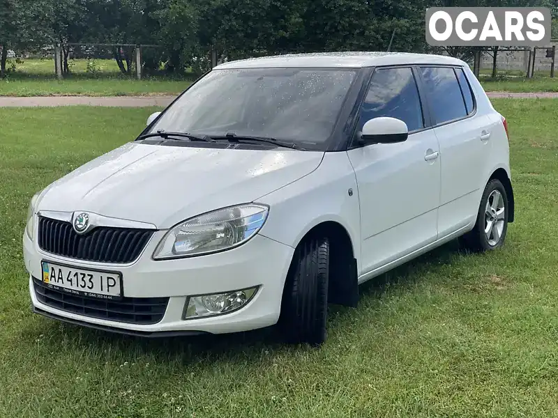 Хетчбек Skoda Fabia 2012 1.4 л. Ручна / Механіка обл. Київська, Яготин - Фото 1/21