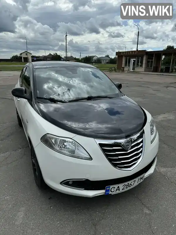 Хэтчбек Lancia Ypsilon 2012 0.88 л. Робот обл. Черкасская, Черкассы - Фото 1/12