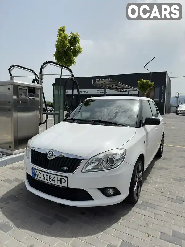 Хетчбек Skoda Fabia 2010 1.39 л. Автомат обл. Закарпатська, Хуст - Фото 1/21