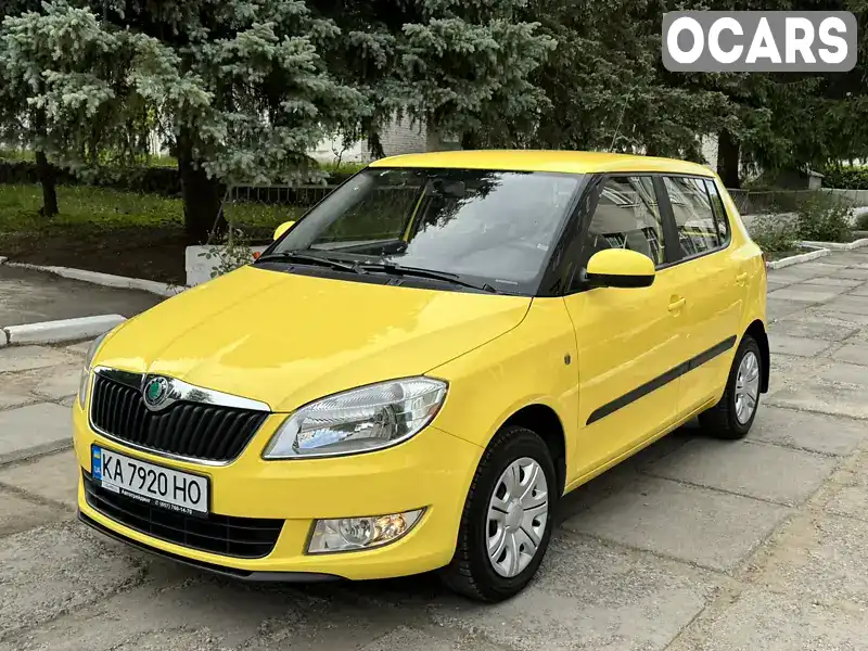 Хетчбек Skoda Fabia 2011 1.4 л. Ручна / Механіка обл. Вінницька, Тульчин - Фото 1/21