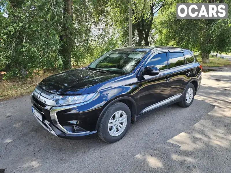 Позашляховик / Кросовер Mitsubishi Outlander 2020 2 л. Варіатор обл. Дніпропетровська, Дніпро (Дніпропетровськ) - Фото 1/14