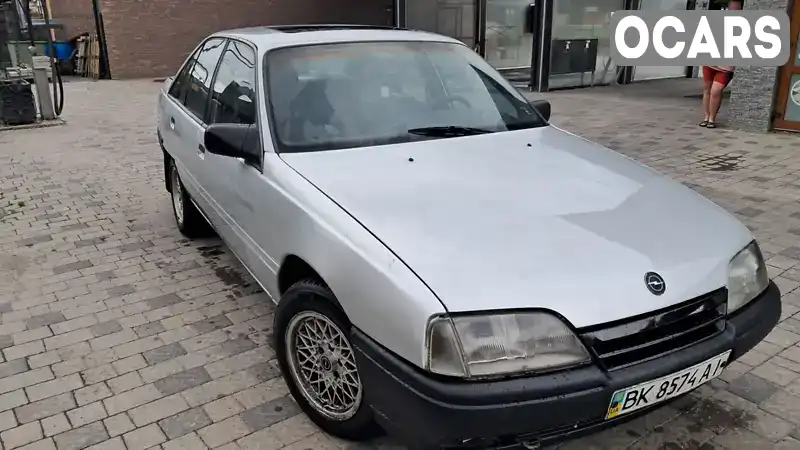 Седан Opel Omega 1988 2 л. Ручна / Механіка обл. Рівненська, Рівне - Фото 1/12