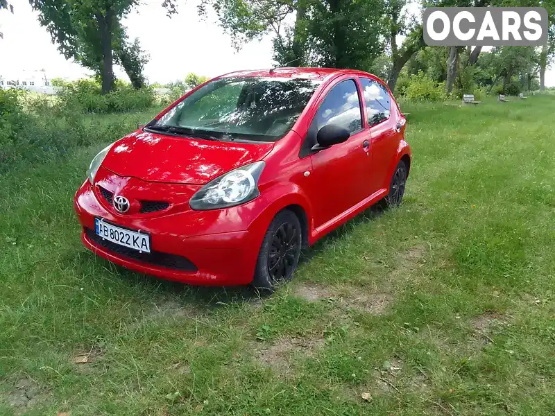 Хэтчбек Toyota Aygo 2005 1 л. Ручная / Механика обл. Винницкая, Черновцы - Фото 1/13