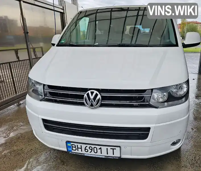 Мінівен Volkswagen Caravelle 2013 1.97 л. Ручна / Механіка обл. Закарпатська, Ужгород - Фото 1/21