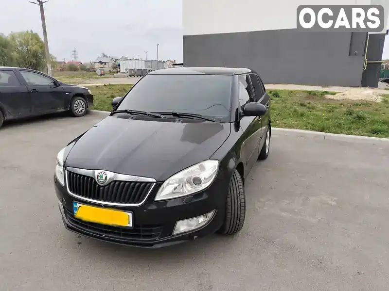 TMBJL65J0B3053329 Skoda Fabia 2010 Универсал 1.6 л. Фото 1