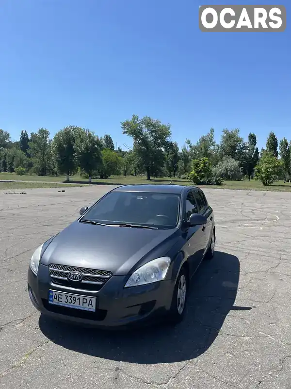 Хетчбек Kia Ceed 2008 null_content л. Ручна / Механіка обл. Дніпропетровська, Кам'янське (Дніпродзержинськ) - Фото 1/15