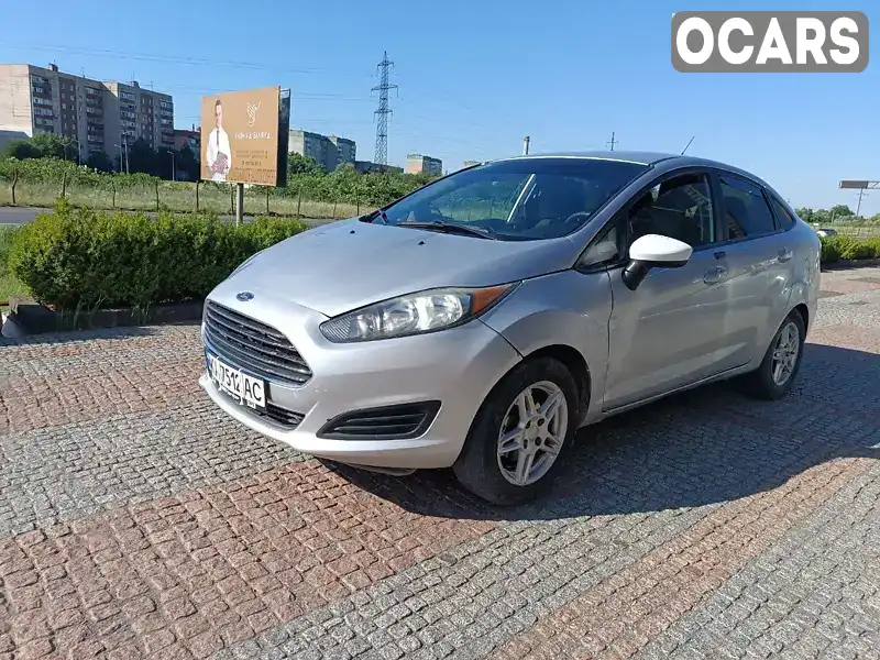 Седан Ford Fiesta 2017 1.6 л. Ручна / Механіка обл. Закарпатська, Мукачево - Фото 1/7