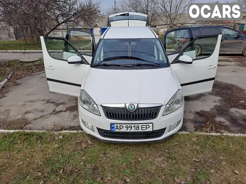 Микровэн Skoda Roomster 2011 1.2 л. Ручная / Механика обл. Запорожская, Новомиколаевка - Фото 1/21