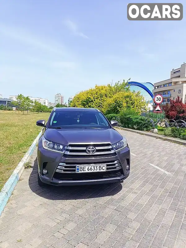 Позашляховик / Кросовер Toyota Highlander 2019 3.46 л. Автомат обл. Миколаївська, Миколаїв - Фото 1/18