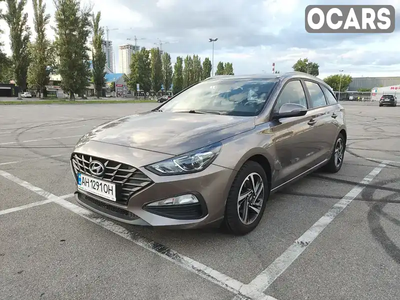 Универсал Hyundai i30 2020 1.5 л. Автомат обл. Киевская, Киев - Фото 1/10