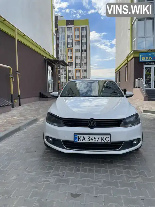 Седан Volkswagen Jetta 2013 1.97 л. Автомат обл. Полтавська, Полтава - Фото 1/10