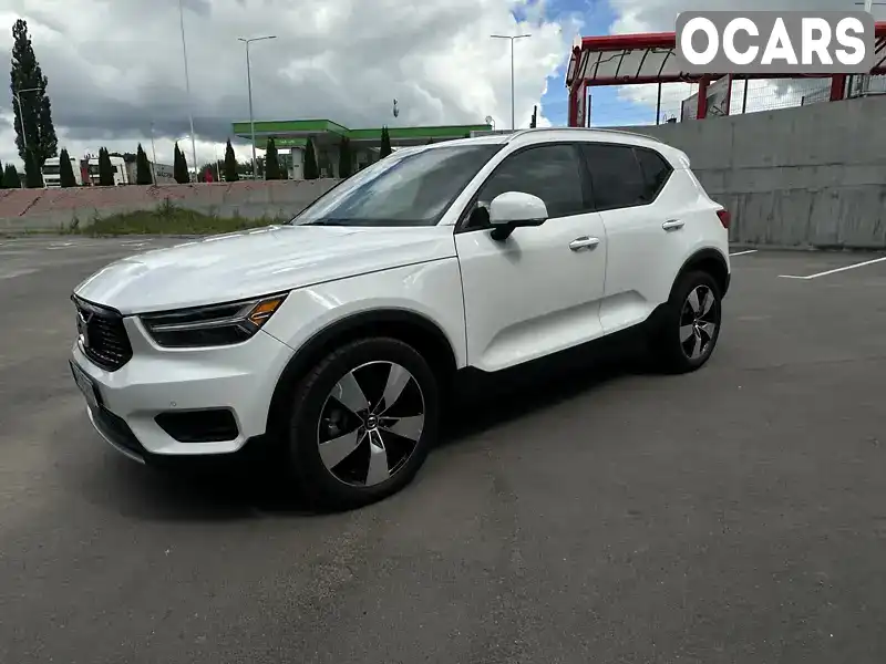 Позашляховик / Кросовер Volvo XC40 2019 1.97 л. Автомат обл. Вінницька, Вінниця - Фото 1/21