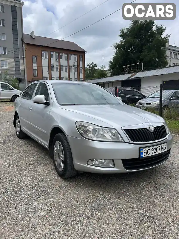 Ліфтбек Skoda Octavia 2010 1.6 л. Ручна / Механіка обл. Львівська, Трускавець - Фото 1/12