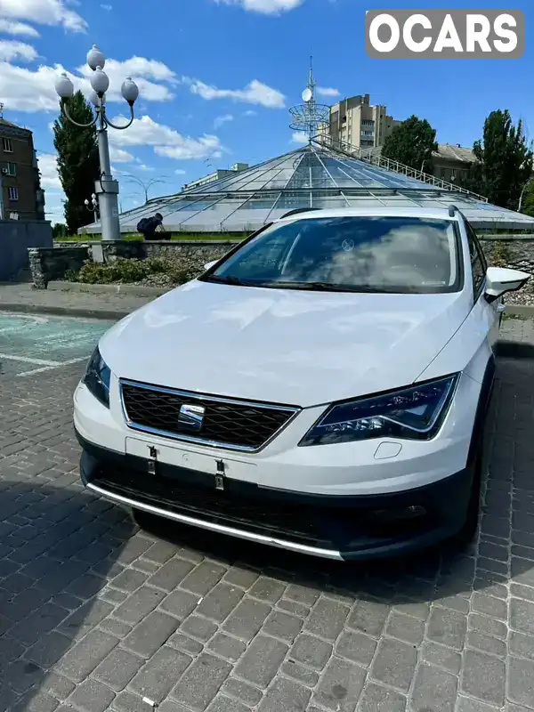 VSSZZZ5FZHR067391 SEAT Leon 2017 Универсал 1.97 л. Фото 2