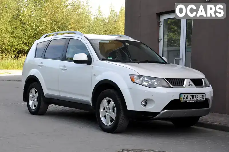 Позашляховик / Кросовер Mitsubishi Outlander XL 2008 2.4 л. Автомат обл. Львівська, Львів - Фото 1/21