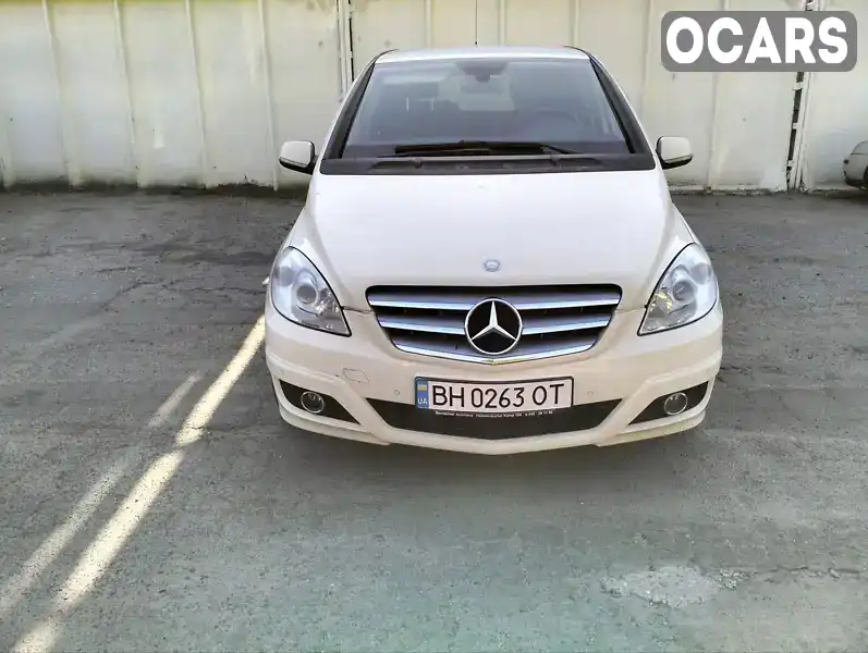 WDD2452071J165173 Mercedes-Benz B-Class 2011 Хетчбек 2 л. Фото 2