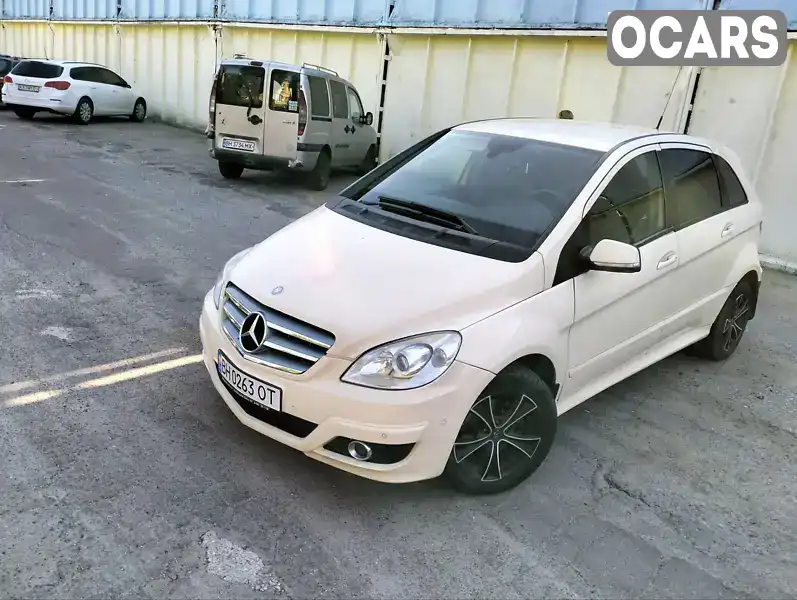 WDD2452071J165173 Mercedes-Benz B-Class 2011 Хетчбек 2 л. Фото 3