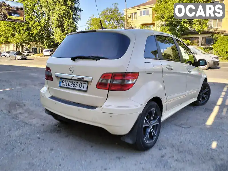 WDD2452071J165173 Mercedes-Benz B-Class 2011 Хетчбек 2 л. Фото 8