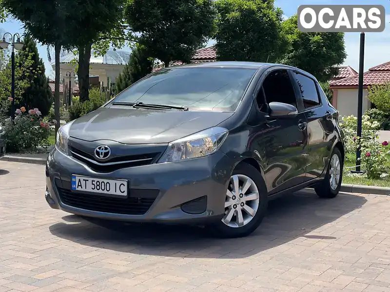 Хетчбек Toyota Yaris 2013 1.36 л. Ручна / Механіка обл. Івано-Франківська, Івано-Франківськ - Фото 1/21