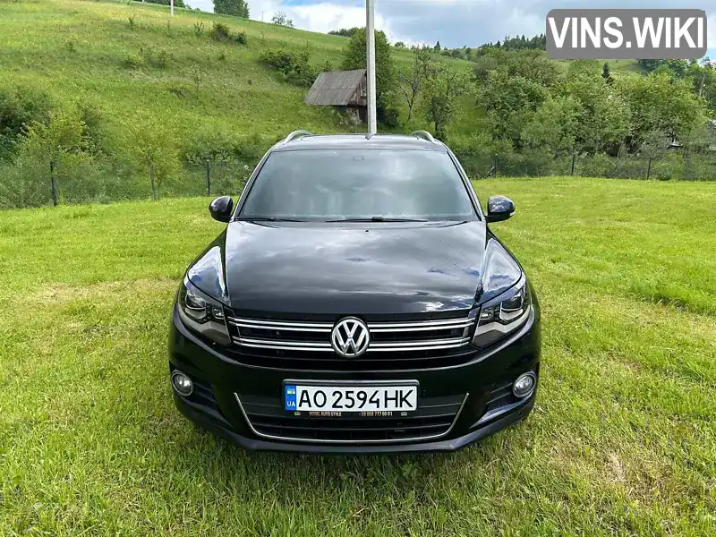 Внедорожник / Кроссовер Volkswagen Tiguan 2013 1.97 л. Ручная / Механика обл. Львовская, Турка - Фото 1/21