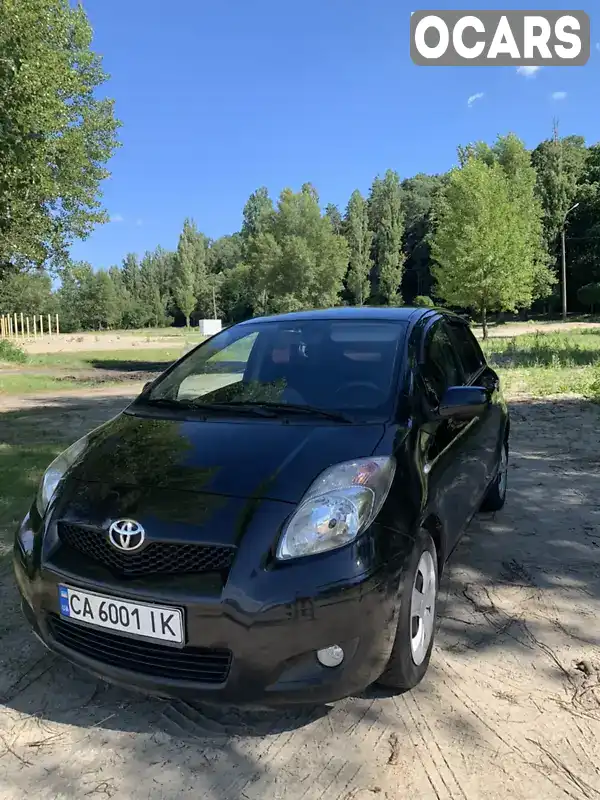 Хетчбек Toyota Yaris 2010 1.36 л. Ручна / Механіка обл. Черкаська, Черкаси - Фото 1/12