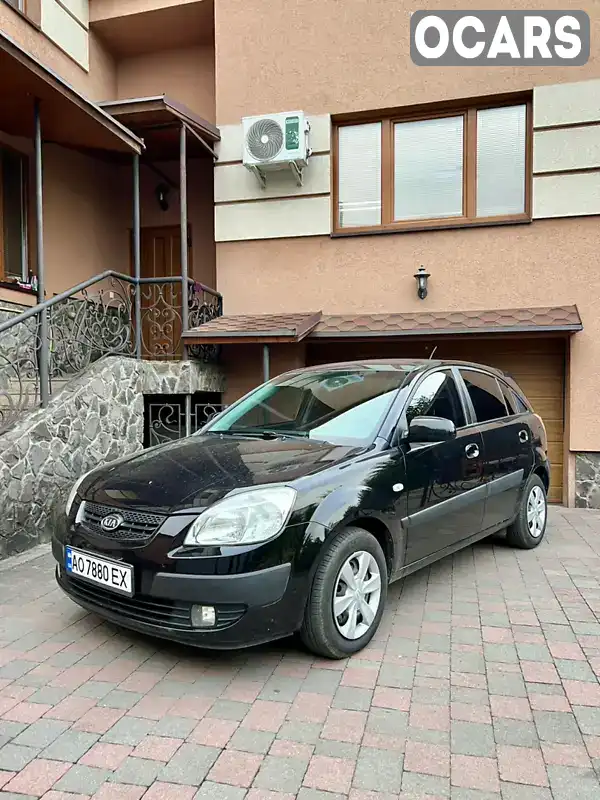 Хетчбек Kia Rio 2007 1.4 л. Ручна / Механіка обл. Закарпатська, Мукачево - Фото 1/21