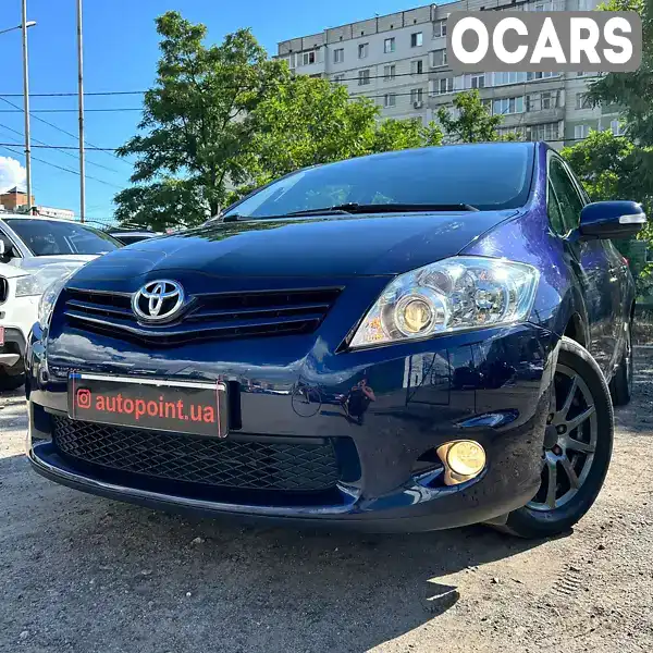 Хетчбек Toyota Auris 2011 1.3 л. Ручна / Механіка обл. Сумська, Суми - Фото 1/21