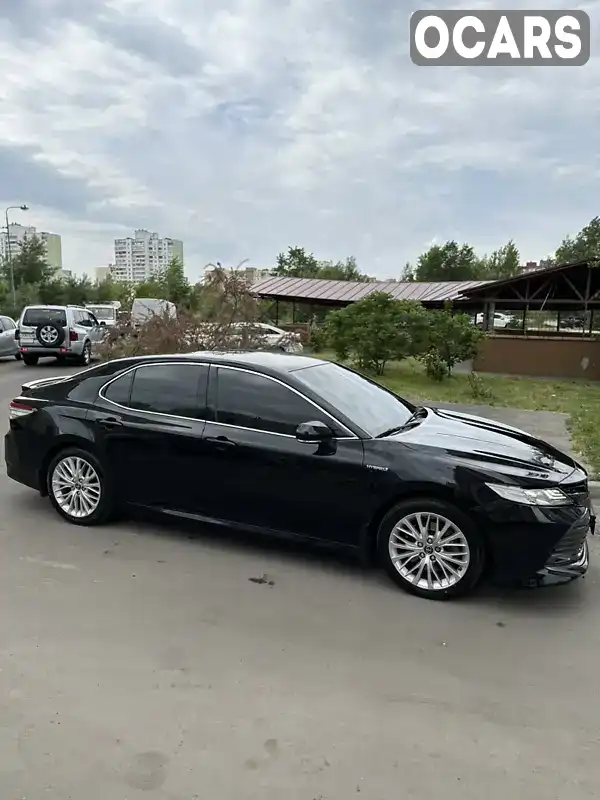 Седан Toyota Camry 2019 2.49 л. Варіатор обл. Київська, Київ - Фото 1/21