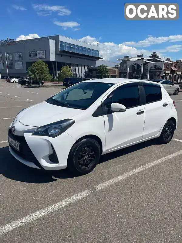 Хэтчбек Toyota Yaris 2018 1 л. Ручная / Механика обл. Киевская, Киев - Фото 1/17