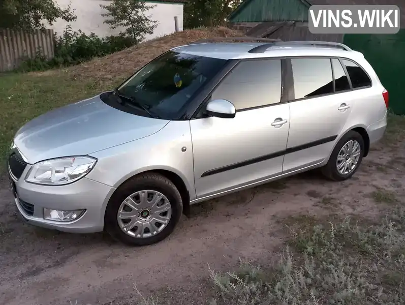 Універсал Skoda Fabia 2011 1.6 л. Ручна / Механіка обл. Харківська, Красноград - Фото 1/21