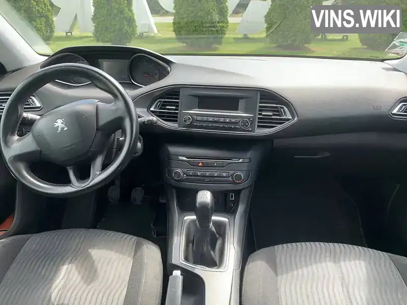 VF3LBBHYBFS209211 Peugeot 308 2015 Хетчбек 1.56 л. Фото 5