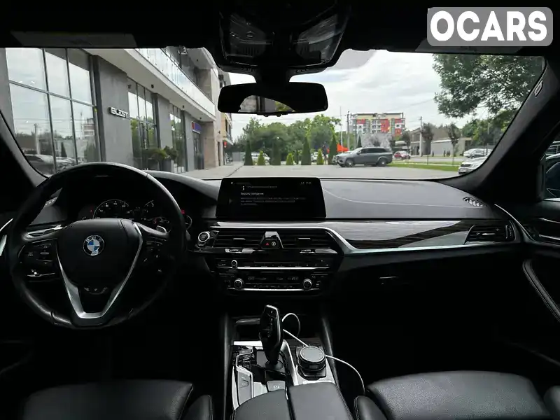 WBAJE7C54JWC57215 BMW 5 Series 2018 Седан 3 л. Фото 3