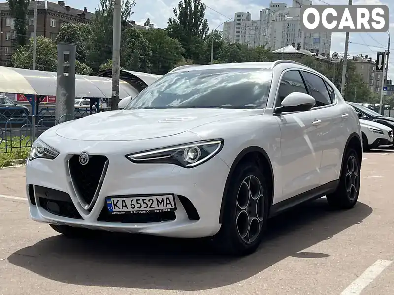 Внедорожник / Кроссовер Alfa Romeo Stelvio 2017 2 л. Автомат обл. Киевская, Киев - Фото 1/21