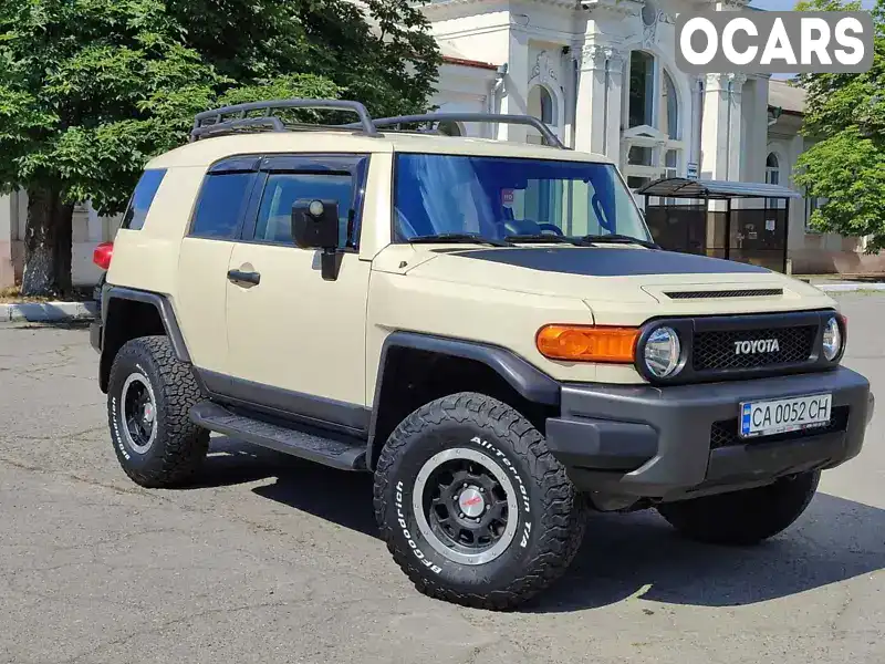 Позашляховик / Кросовер Toyota FJ Cruiser 2010 4 л. Автомат обл. Черкаська, Ватутіне - Фото 1/21