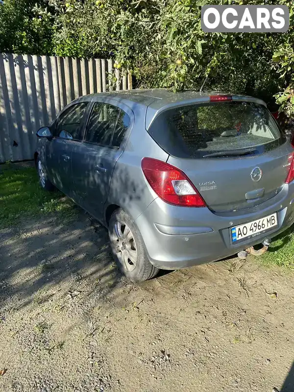 Хетчбек Opel Corsa 2013 1.25 л. обл. Закарпатська, Чоп - Фото 1/8