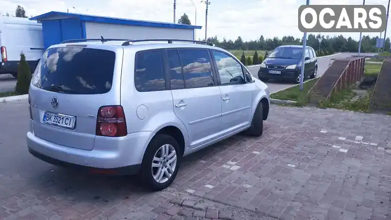 Мінівен Volkswagen Touran 2008 1.9 л. Ручна / Механіка обл. Рівненська, Вараш (Кузнецовськ) - Фото 1/19