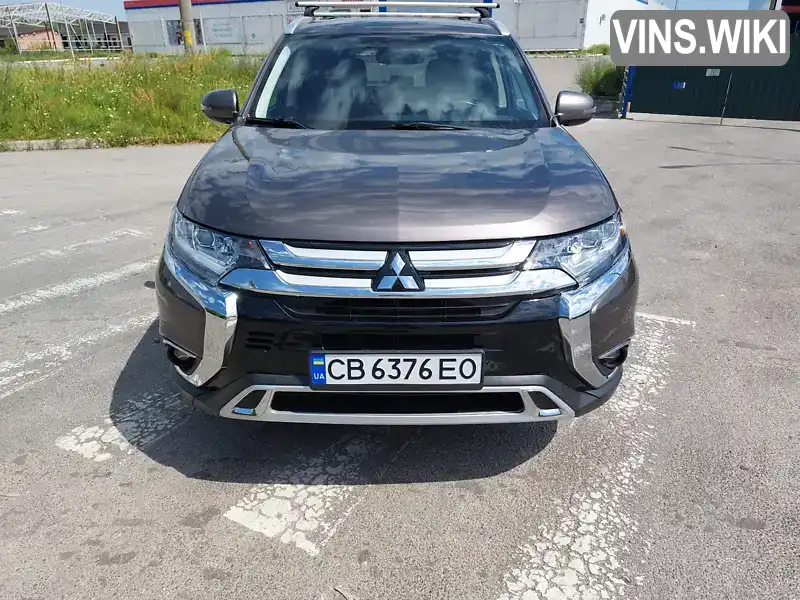 Позашляховик / Кросовер Mitsubishi Outlander 2017 2 л. обл. Чернігівська, Чернігів - Фото 1/21