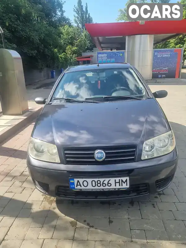 Хетчбек Fiat Punto 2004 null_content л. Ручна / Механіка обл. Закарпатська, Ужгород - Фото 1/19