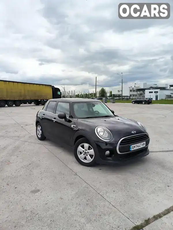 Універсал MINI Clubman 2015 1.5 л. Ручна / Механіка обл. Волинська, Ковель - Фото 1/21